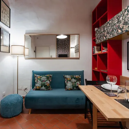 Charming In The Heart Of Santo Spirito Apartment