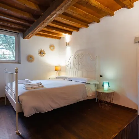 Apartment Charming In The Heart Of Santo Spirito *