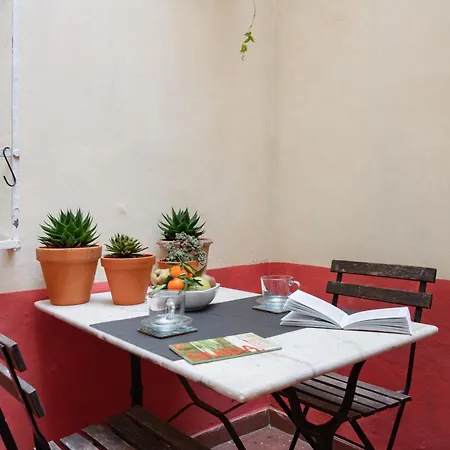 Charming In The Heart Of Santo Spirito * Florenz